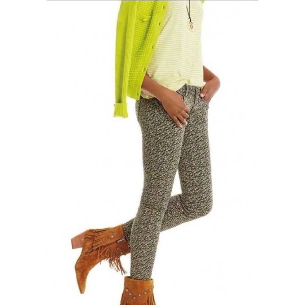 CABI Ditsy Floral Skinny Jeans Women's‎ Size 6 Flat Front.